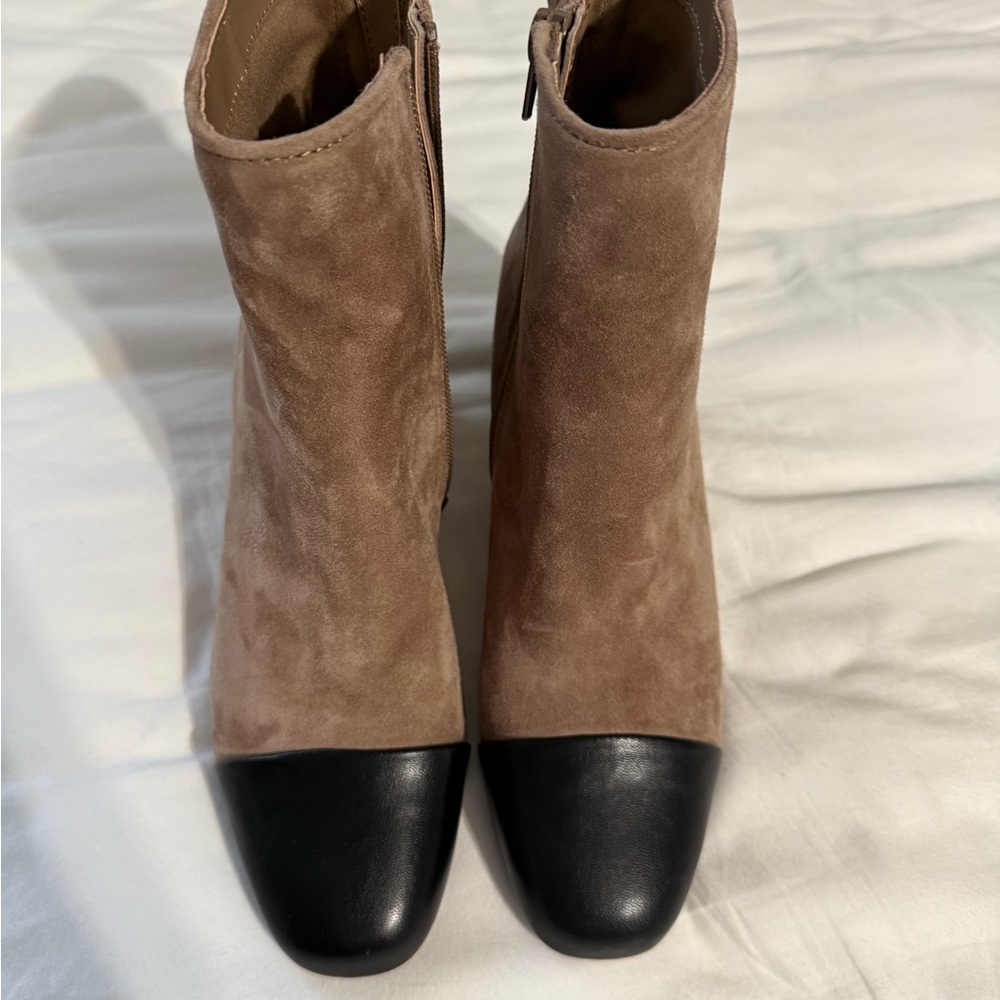 Brown and Black Women's Ankle Boots - Picture 4 of 8
